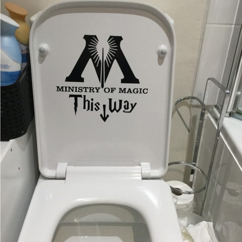 ministry of magic this way loo seat sign | inkdrops.co.uk