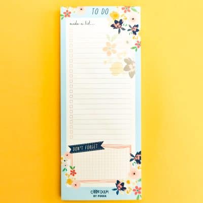 Magnetic floral list pad